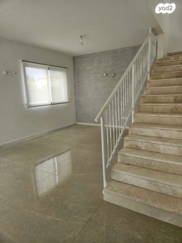 בית פרטי/ קוטג', גבעת הפרחים, בנימינה גבעת עדה