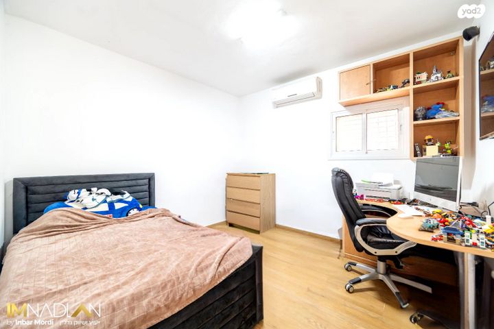 דירה, אחד העם, מחנה יהודה, פתח תקווה