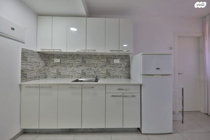 דירה, קרית אתא