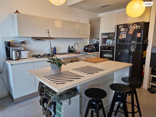 דרך מנחם בגין 