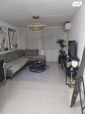 דירה, טירת כרמל