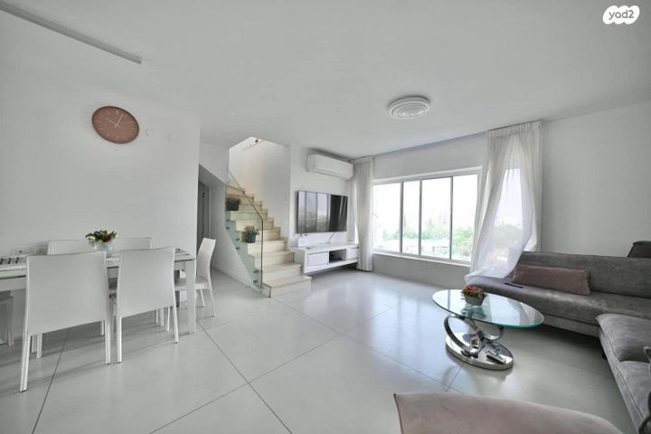 גג/ פנטהאוז, ניר דוד, קרית גנים, ראשון לציון