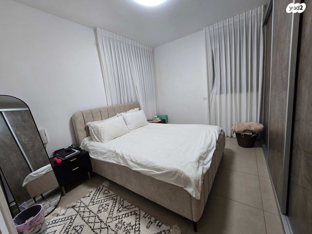 דירה, אור עקיבא