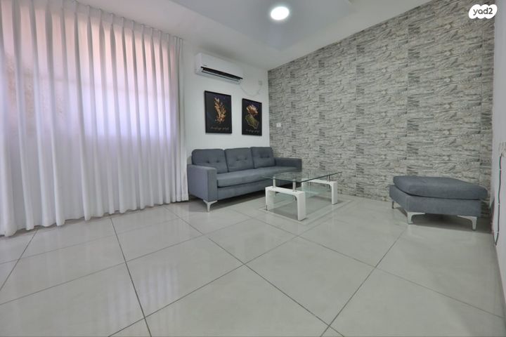 דירה, קרית אתא