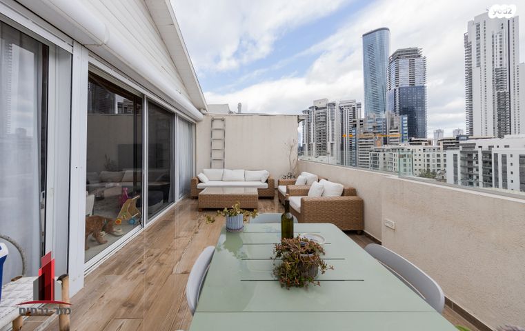 גג/ פנטהאוז, בורוכוב, בורוכוב, גבעתיים