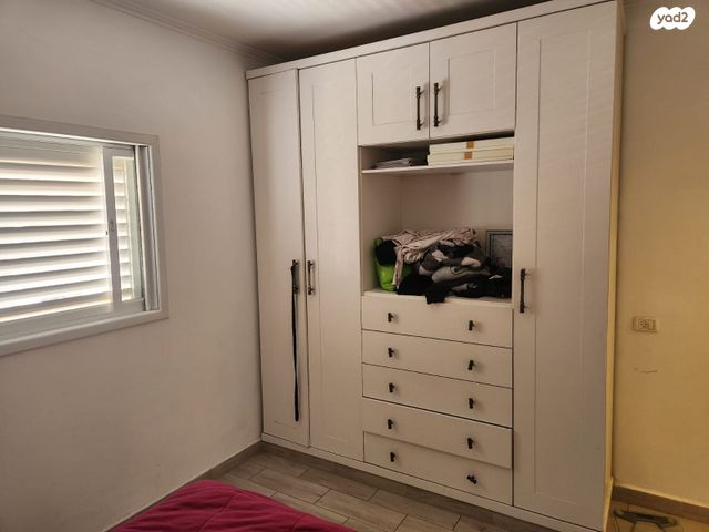 דירה, הצנחנים, מחנה יהודה, פתח תקווה