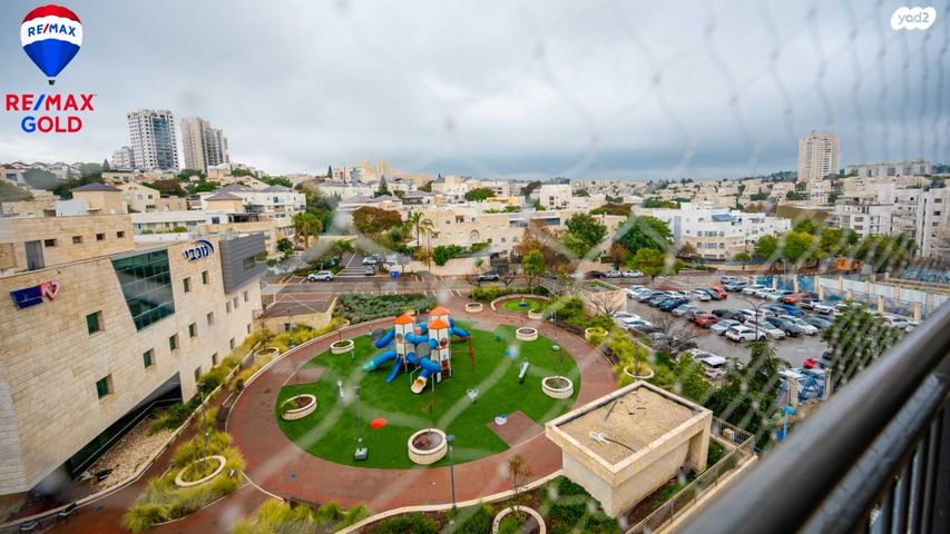 גג/ פנטהאוז, ד"ר משה סנה, שאר העיר, מודיעין מכבים רעות