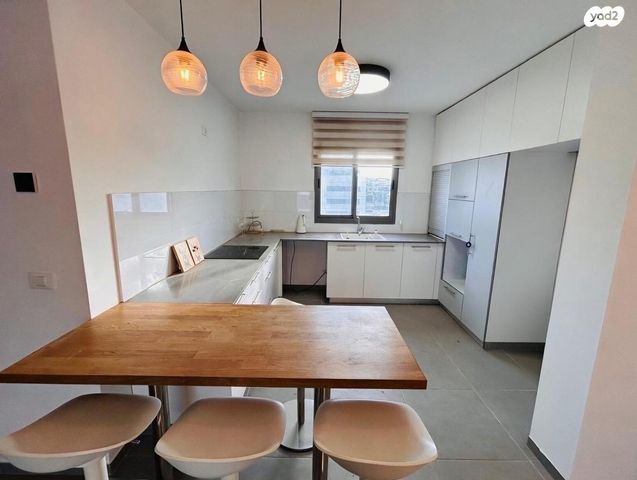 דרך האילנות 44