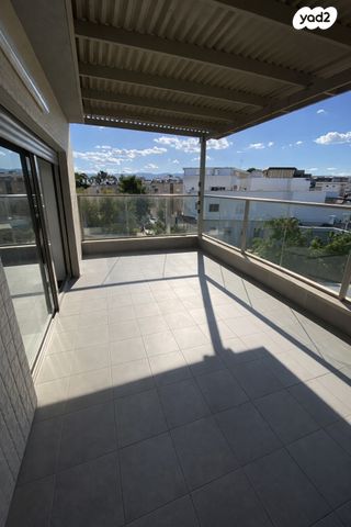 גג/ פנטהאוז, שבטי ישראל 49, קרית חיים מזרחית, חיפה