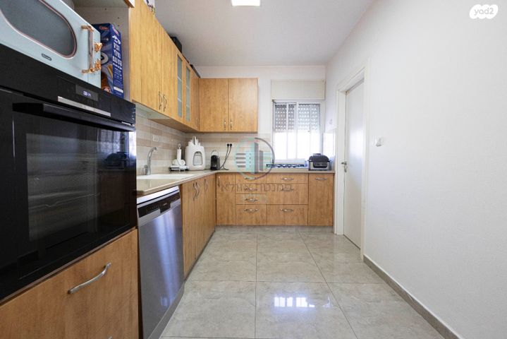 דירה, חרצית, גבעת האירוסים, נתניה