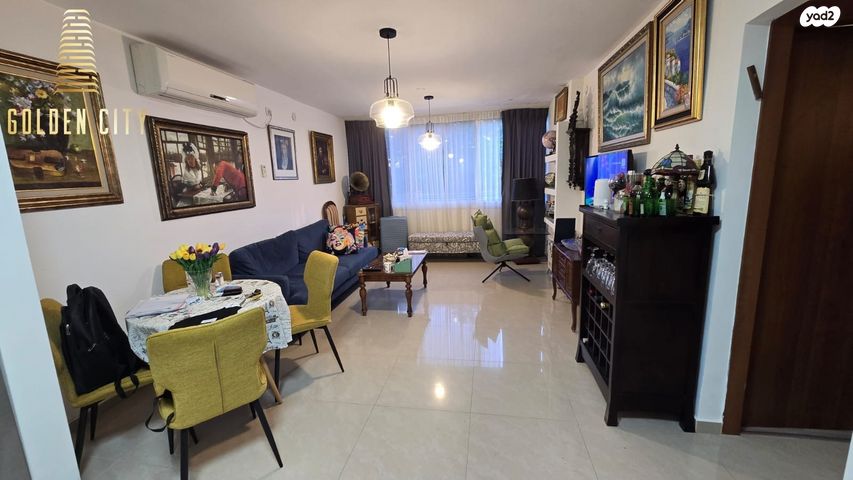 גיורא יוספטל 21