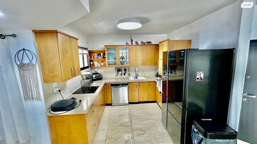 דירה, יהושע רבינוביץ, בן גוריון, חולון