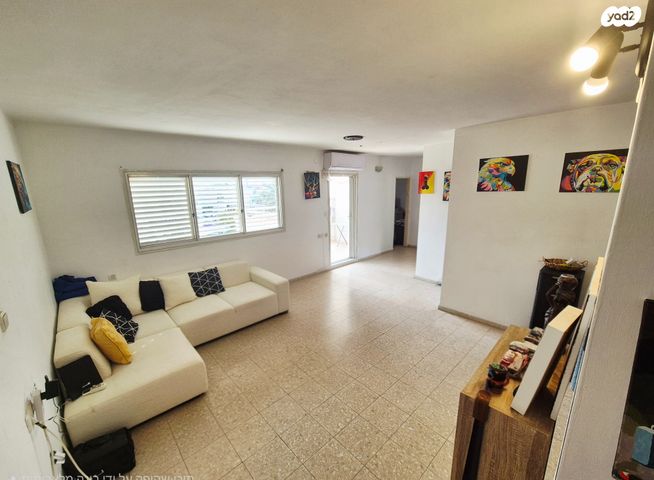 בית הערבה 10