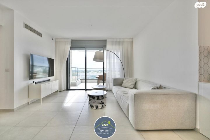 דירה, דרך הים, מתחם מרכזי, גני תקווה