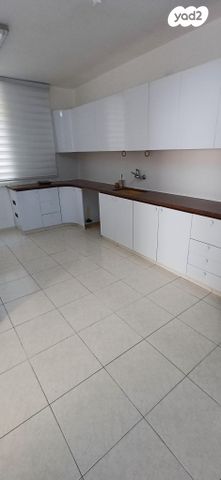 דירה, בלפור, עצמאות יוספטל, בת ים