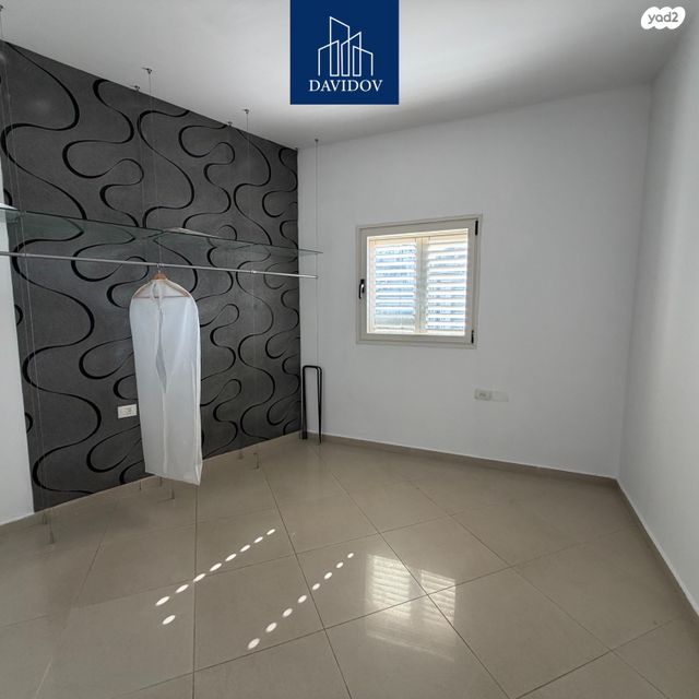 דירה, יצחק שדה, דרום מערב ותיק, בת ים