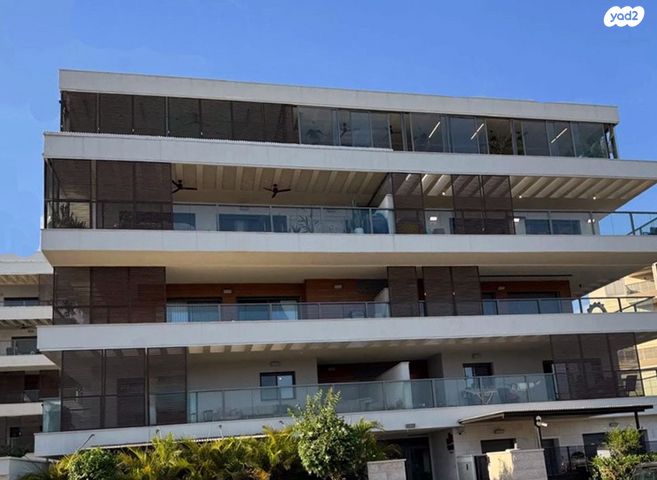 גבעת אלונים