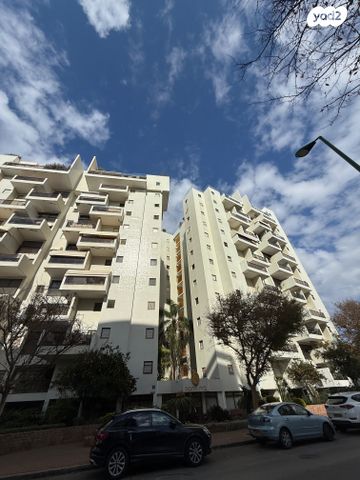 אזורי חן, גימל החדשה