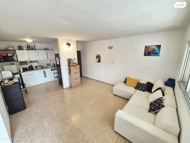 בית הערבה 10