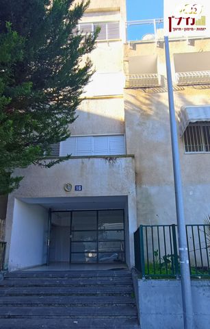 דירה, דוד רזיאל, קרית אריה / שיינפלד, בית שמש