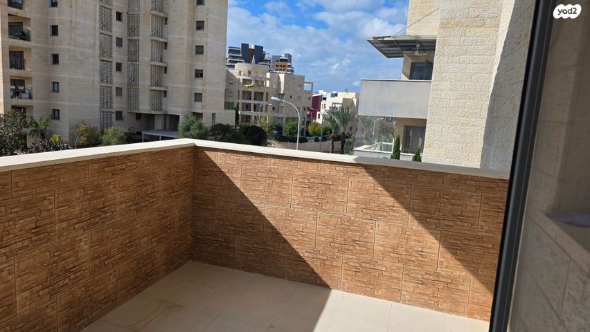 דירה, אבני חושן 28, אבני חן, מודיעין מכבים רעות