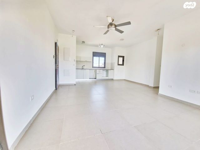 דירה, ברקת 9, אבני חן, חריש