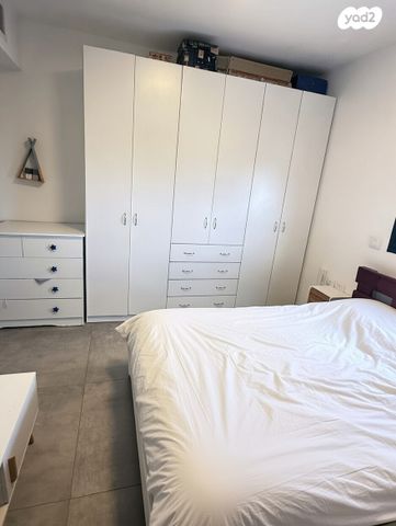 דירה, דרך המלך, גנים א', גני תקווה