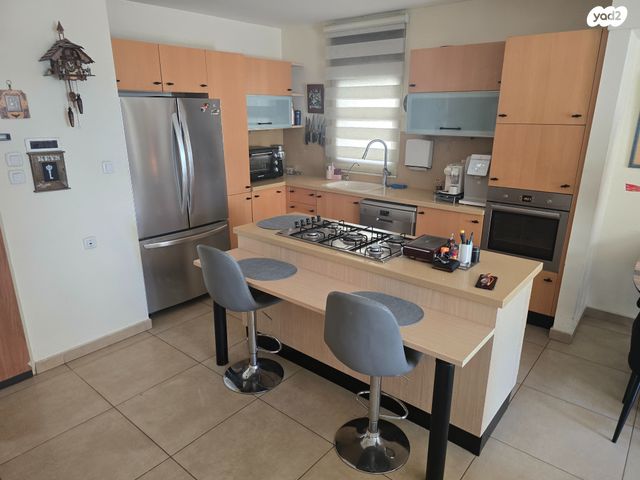 גג/ פנטהאוז, משה סנה, הדר המושבות החדשה / אם המושבות החדשה, פתח תקווה