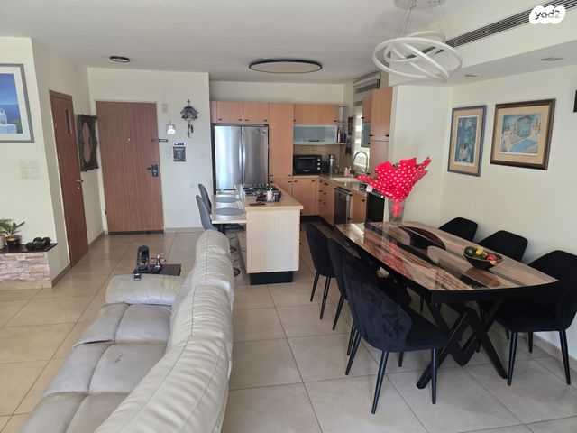 גג/ פנטהאוז, משה סנה, הדר המושבות החדשה / אם המושבות החדשה, פתח תקווה