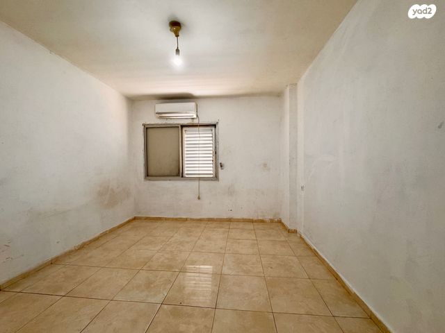 דירה, הרצל, מרכז עפולה עלית, עפולה