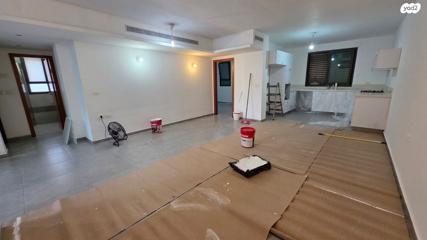 דירת גן, גורדון, מרכז דרום, רעננה