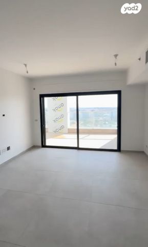 דירה, דרך דגניה, קרית השרון, נתניה