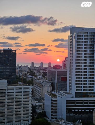 דרך מנחם בגין 144