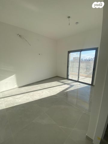 גג/ פנטהאוז, עפולה