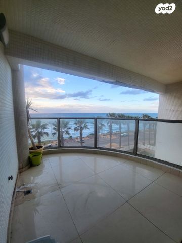 דירה, אוסקר שינדלר 10, הגבול רוטשילד, בת ים