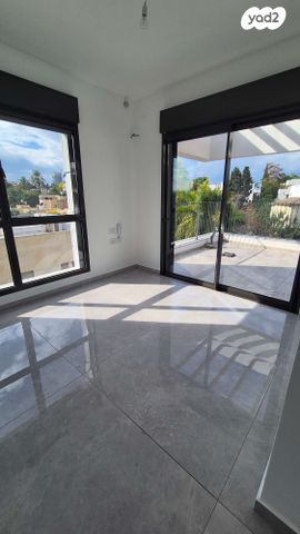 גג/ פנטהאוז, נוף שדמות, הרצליה ב', הרצליה