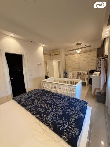 דירה, ראובן ברקת, קרית אילון, חולון