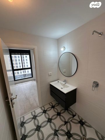 דירה, ראול ולנברג 33, נווה שרת, תל אביב יפו