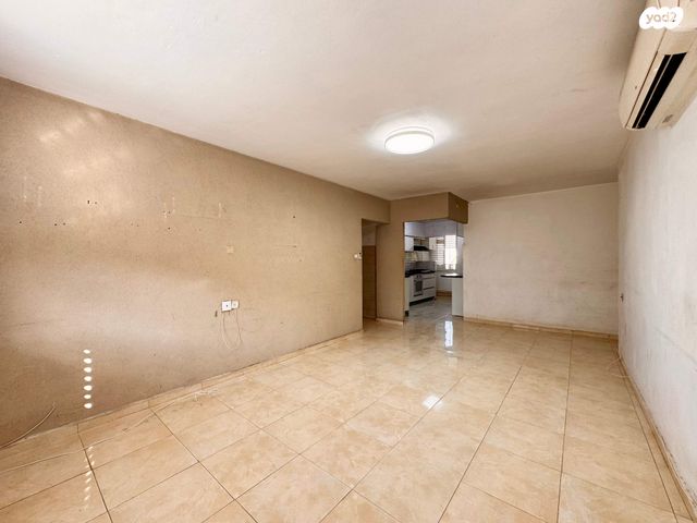 דירה, הרצל, מרכז עפולה עלית, עפולה