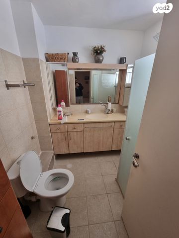 דירה, המקובלים, נווה אמירים, הרצליה