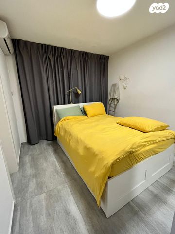 דירת גן, תורי זהב, מצפה אפק, ראש העין