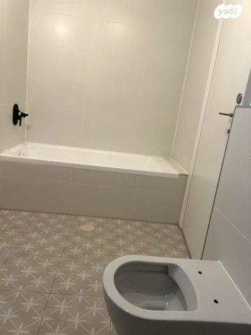 דירה, יונה וולך, גרין פארק החדשה, הוד השרון