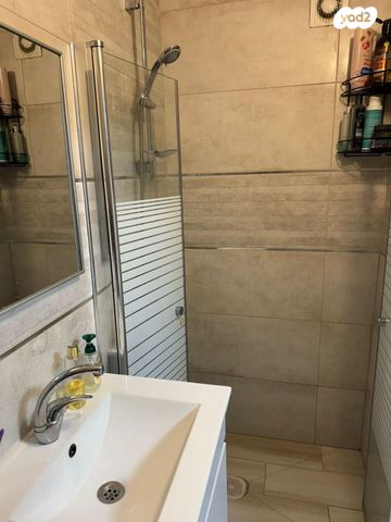 דירת גן, שמעון בר גיורא 24, שכונה ד', באר שבע