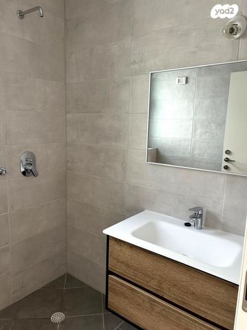 דירה, יונה וולך, גרין פארק החדשה, הוד השרון