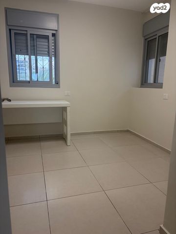 גג/ פנטהאוז, יוסי בנאי, קרית האמנים, מצליח, רמלה