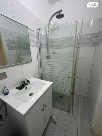 דירה, הגיבורים 90, נווה פז, חיפה