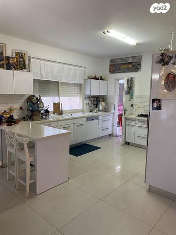 דו משפחתי, אהרון אהרונסון 2, רמת אפרים, נתניה