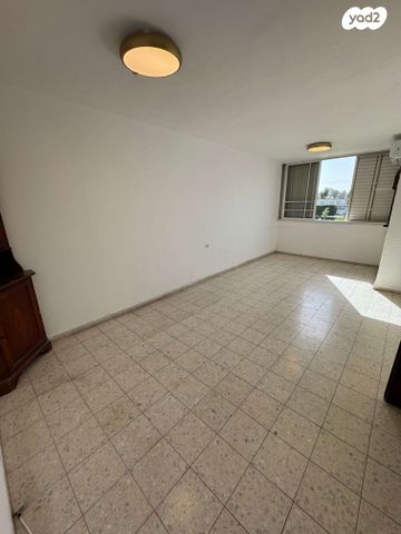 דירה, שדרות יעלים 14, שכונה ה', באר שבע