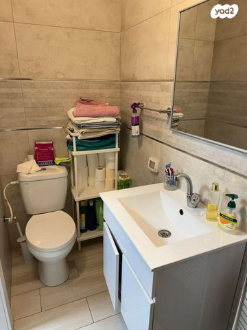 דירת גן, שמעון בר גיורא 24, שכונה ד', באר שבע