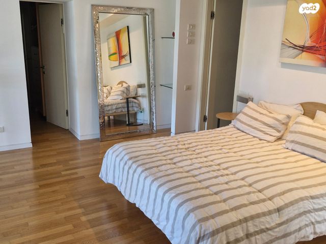 דירה, ניסים אלוני, צמרות איילון, פארק צמרת, תל אביב יפו